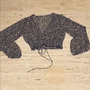 Cheetah print long sleeve crop top 🐆